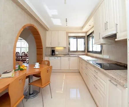 Casa Isis - 2 Bedrooms 4 Persons